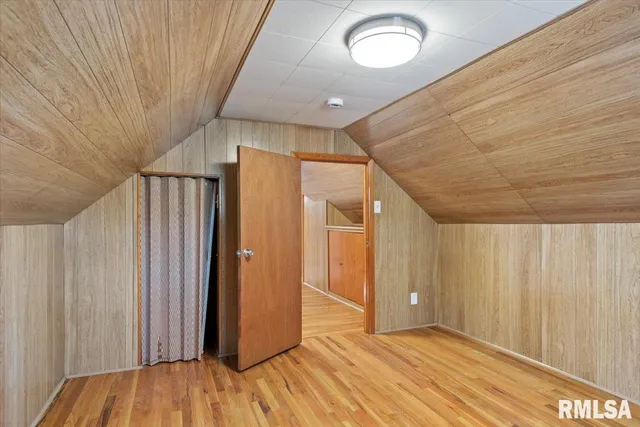 $129,000 | 519 South Pine Street, Nokomis, IL 62075