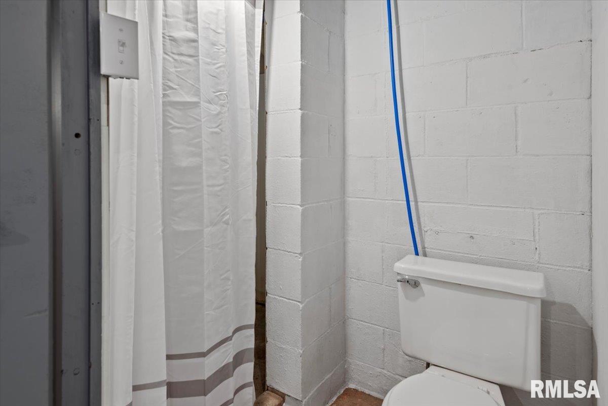 519 South Pine Street Nokomis, IL 62075 - Photo 32 of 40