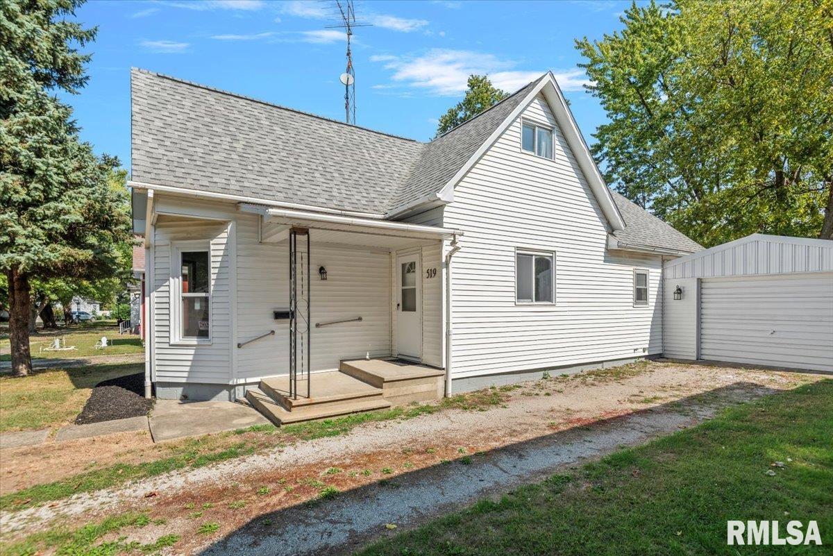 519 South Pine Street Nokomis, IL 62075 - Photo 34 of 40