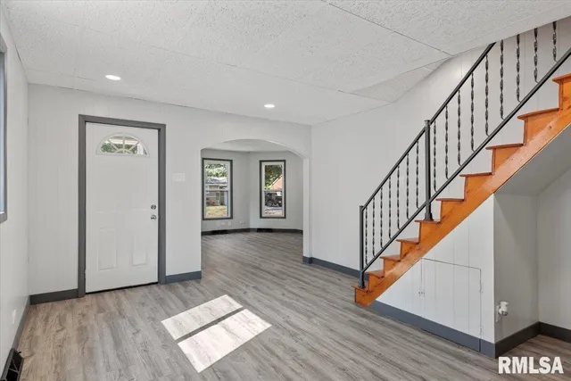 $129,000 | 519 South Pine Street, Nokomis, IL 62075