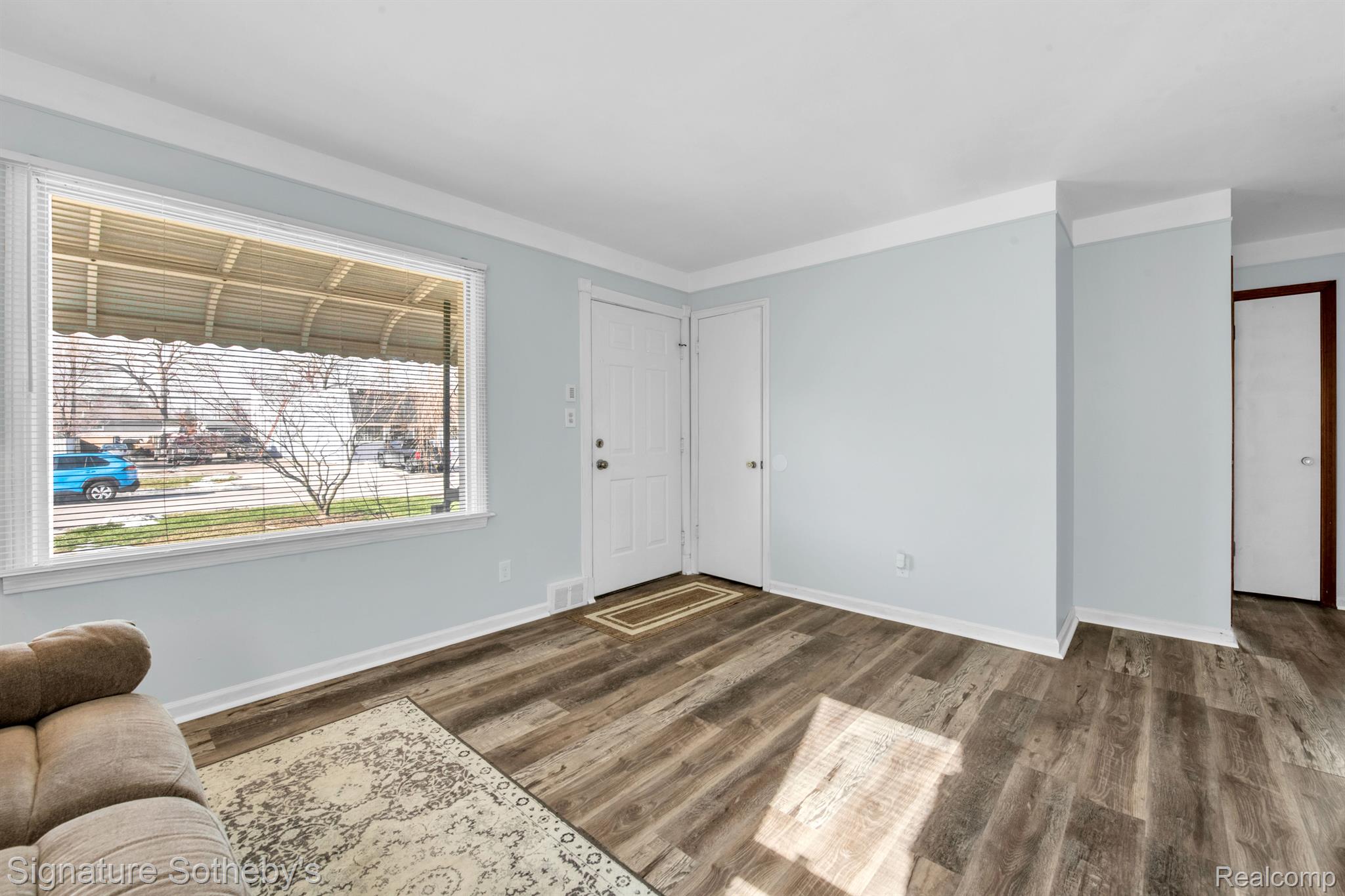 Gallery Image 6