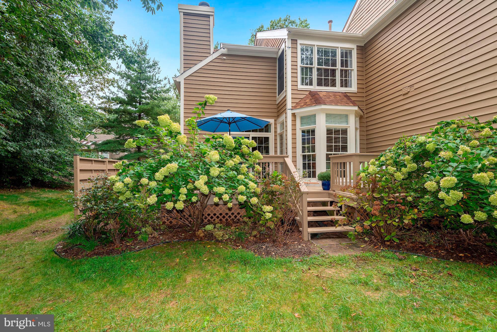 11417 Hollow Timber Way Reston, VA 20194 - Photo 30 of 40 Rear Exterior