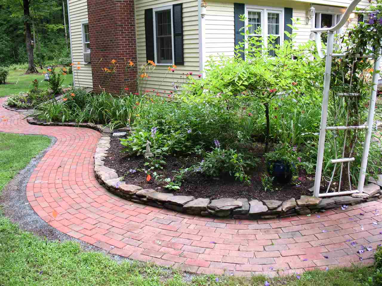 26 Albin Road Bow, NH 03304 - Photo 33 of 38