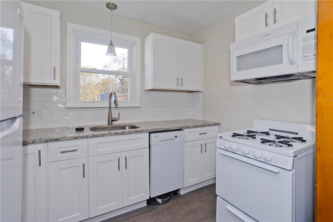 28 Guertin Street Woonsocket, RI 02895 - Photo 15 of 48