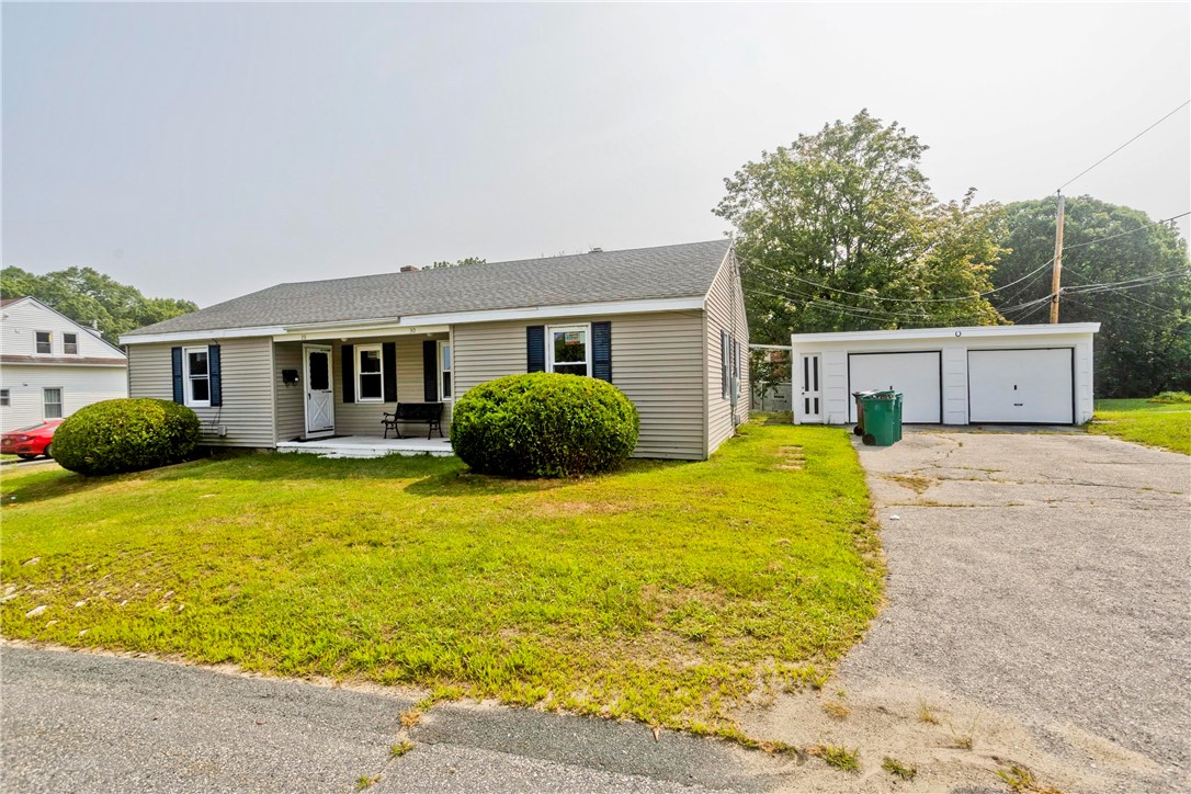 28 Guertin Street Woonsocket, RI 02895 - Photo 2 of 48