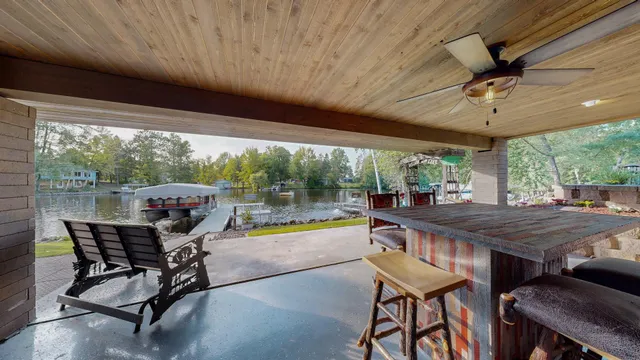 $689,900 | 27320 256th Street, Holcombe, WI 54745