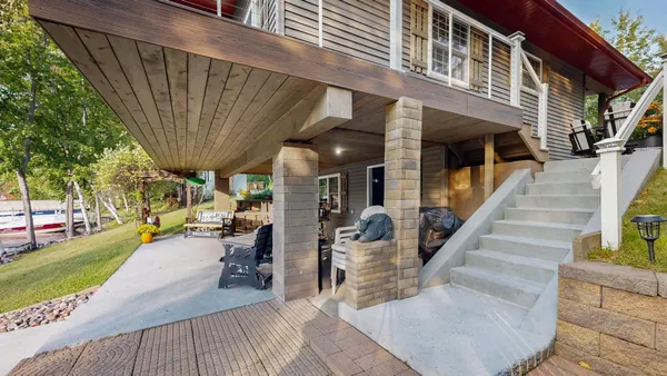 $639,900 | 27320 256th Street, Holcombe, WI 54745