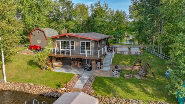 $689,900 | 27320 256th Street, Holcombe, WI 54745