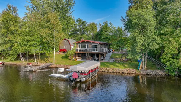 $639,900 | 27320 256th Street, Holcombe, WI 54745