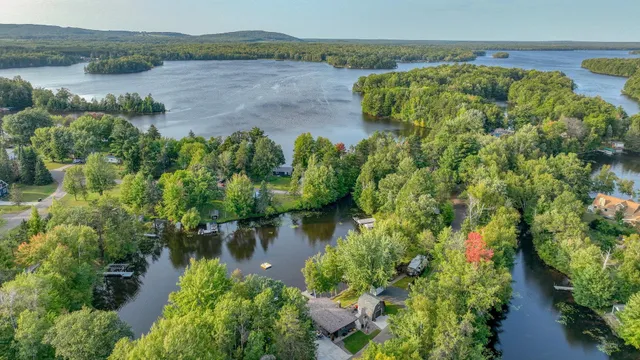 $689,900 | 27320 256th Street, Holcombe, WI 54745