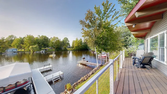 $689,900 | 27320 256th Street, Holcombe, WI 54745