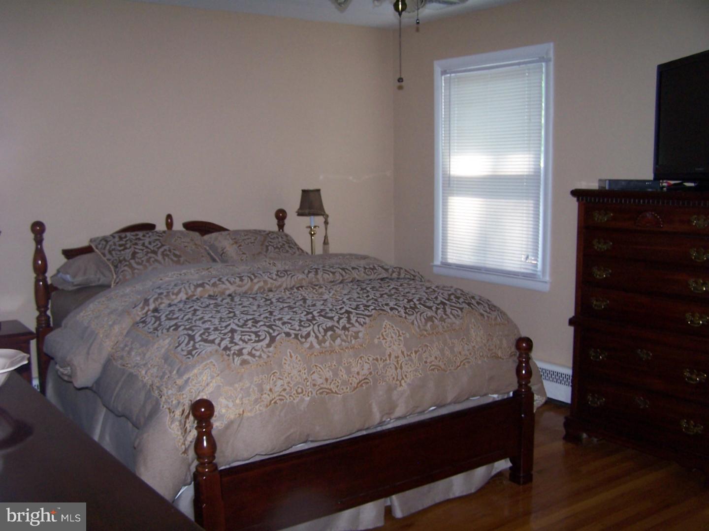 1023 Anna Road Huntingdon Valley, PA 19006 - Photo 11 of 25