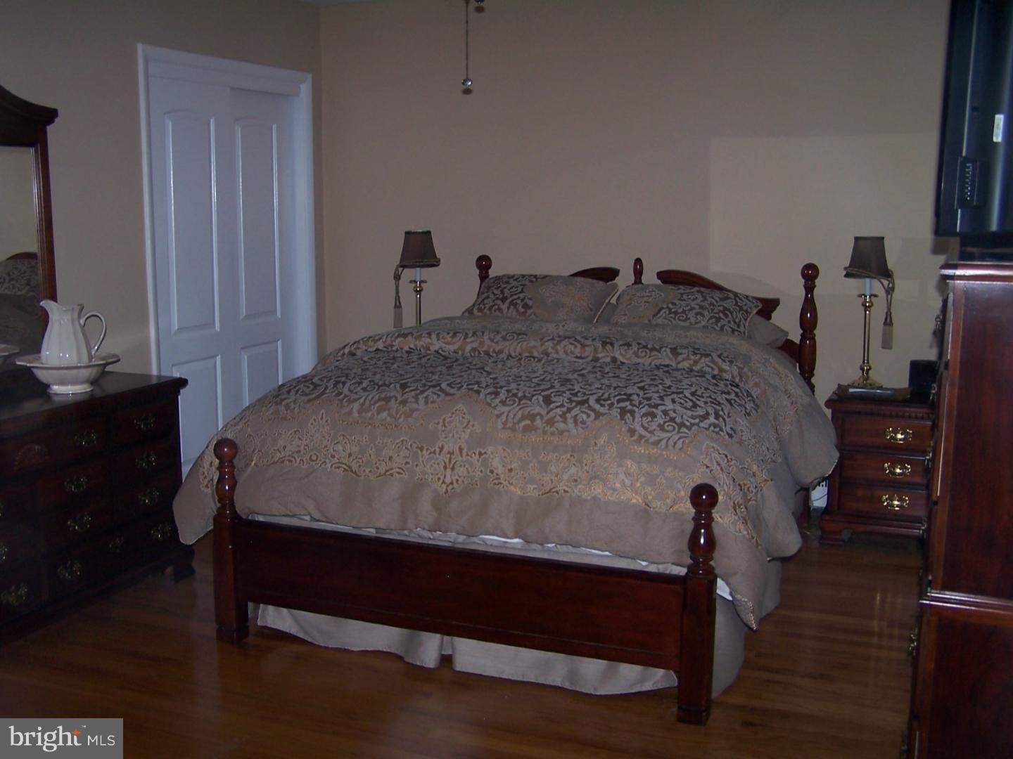 1023 Anna Road Huntingdon Valley, PA 19006 - Photo 12 of 25