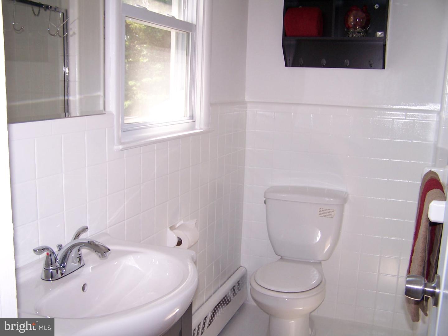 1023 Anna Road Huntingdon Valley, PA 19006 - Photo 13 of 25