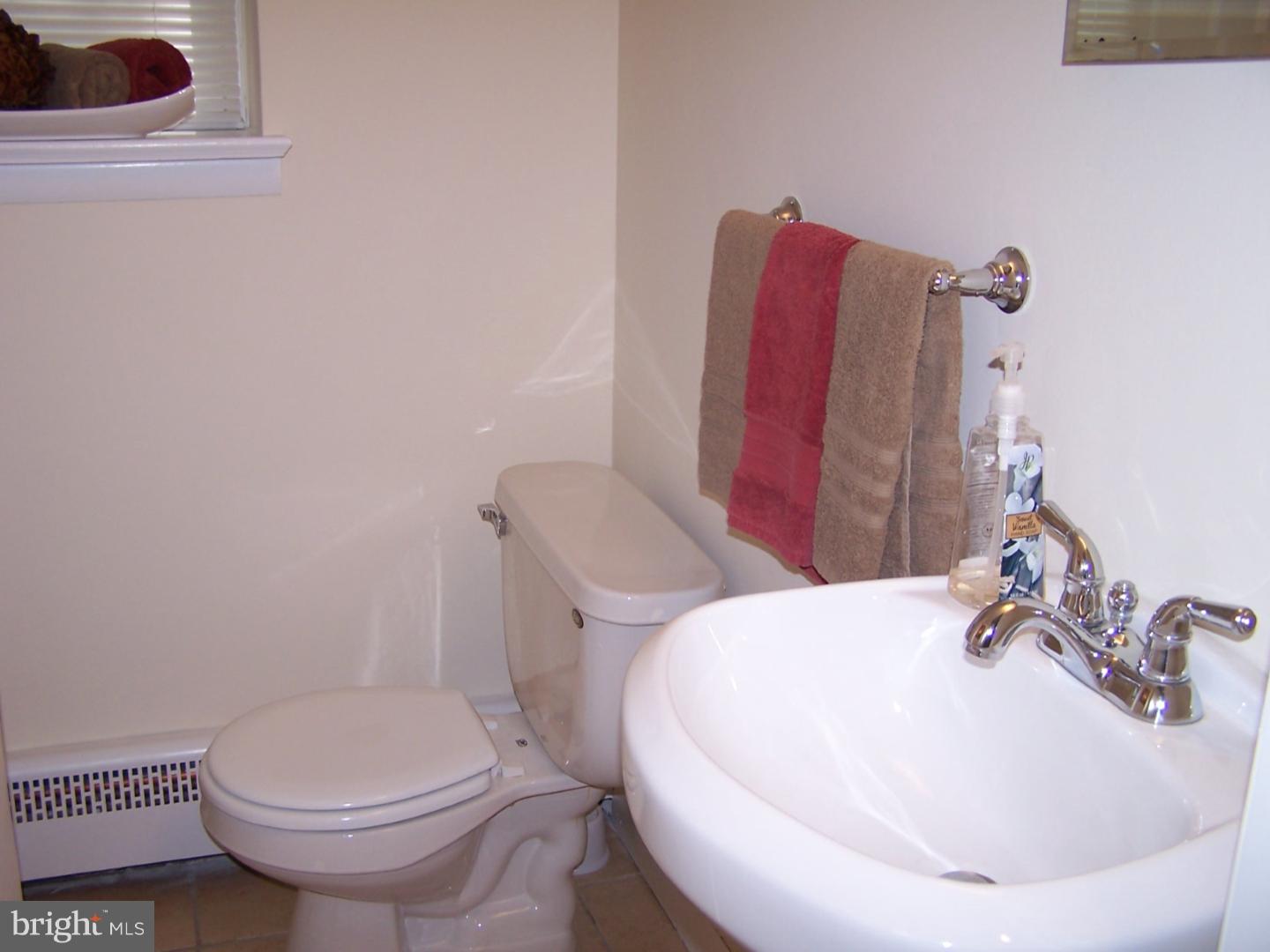 1023 Anna Road Huntingdon Valley, PA 19006 - Photo 22 of 25