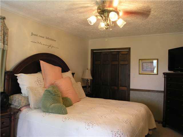 3606 Senour Road Indianapolis, IN 46239 - Photo 7 of 12