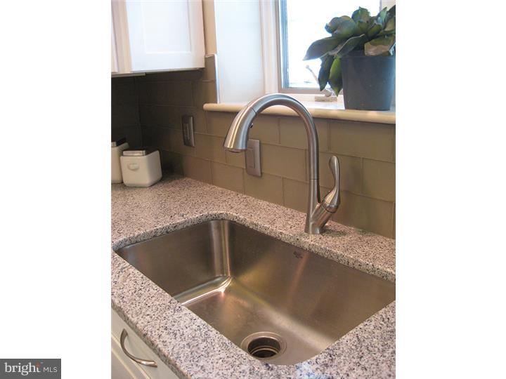 1311 South 11th Street Philadelphia, PA 19147 - Photo 9 of 25 Kitchen