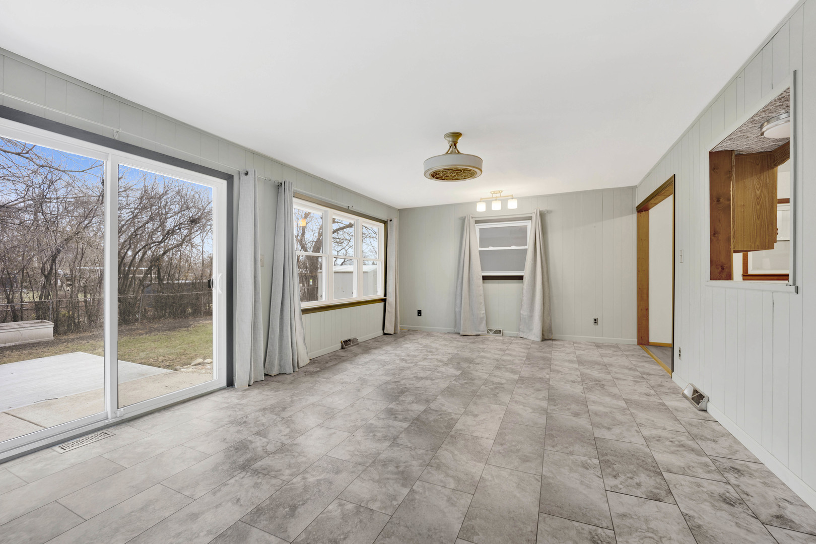 739 Highview Avenue Addison, IL 60101 - Photo 12 of 34