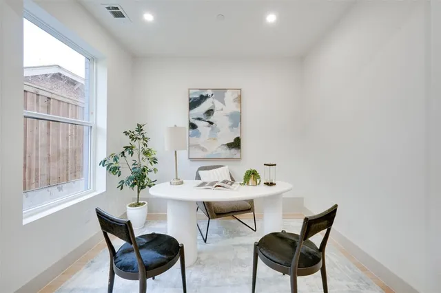 $7,500,000 | 512 North Lancaster Avenue, Dallas, TX 75203