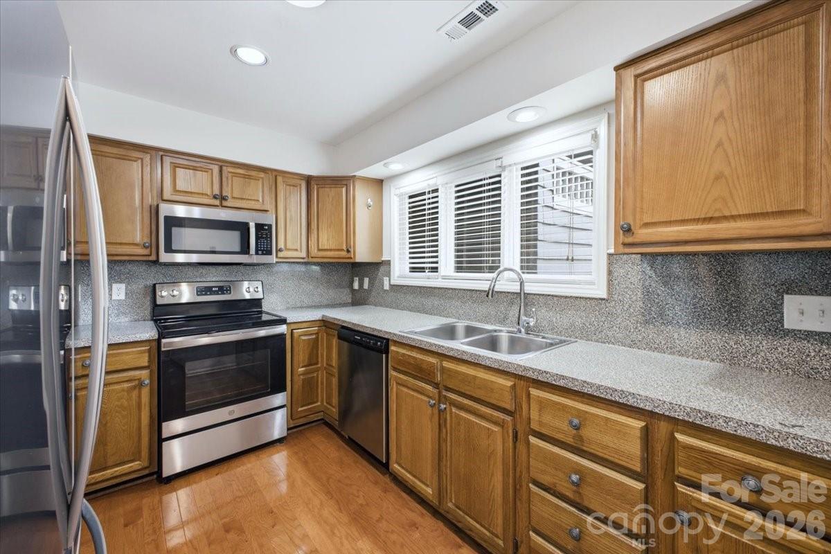 232 Queens Road, Unit 37 Charlotte, NC 28204 - Photo 11 of 31