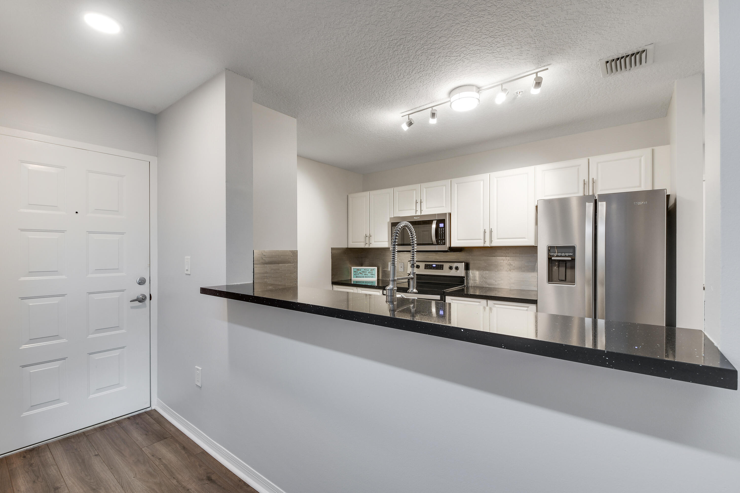 1155 Main Street, Unit 214 Jupiter, FL 33458 - Photo 12 of 40 DSC_3121