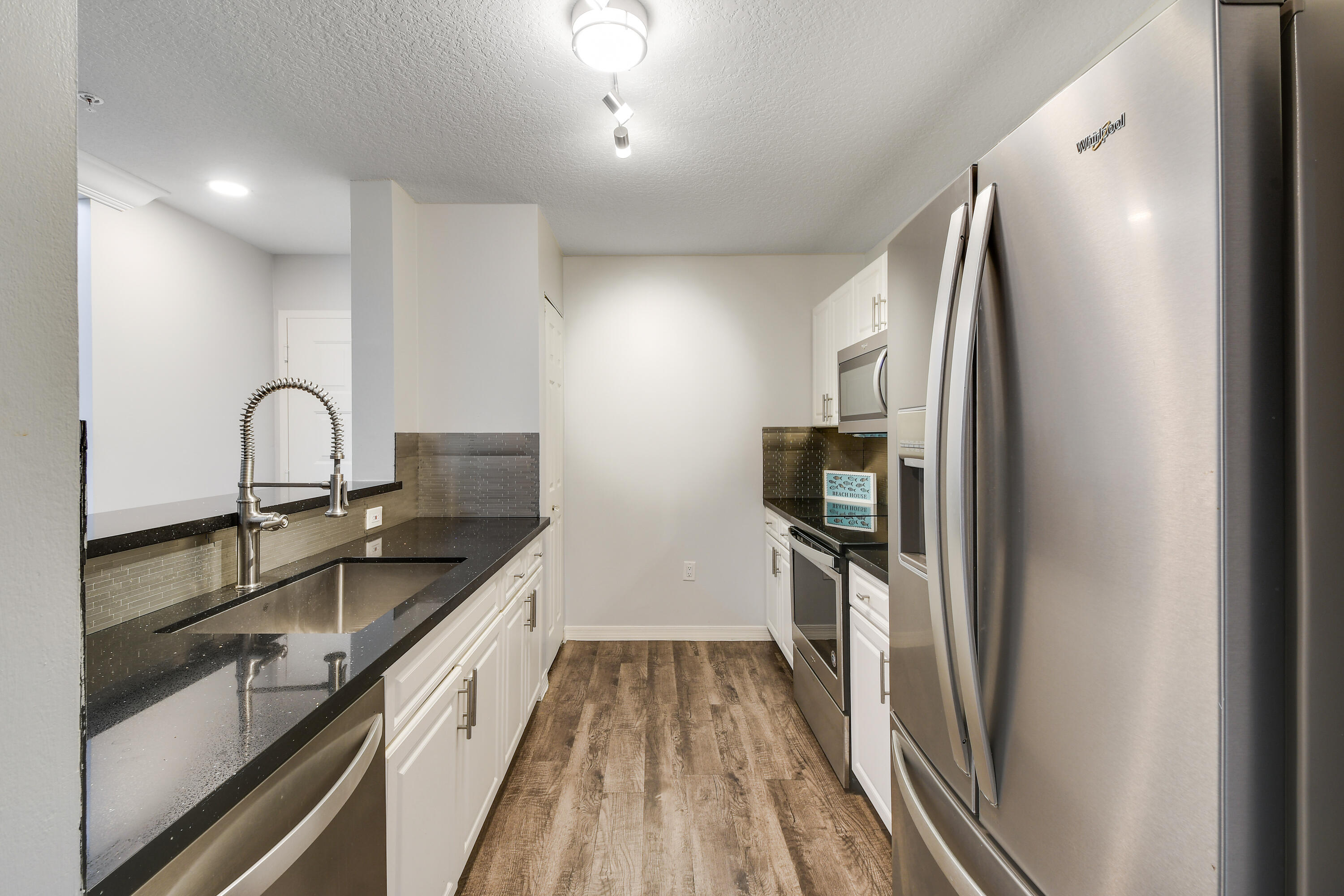 1155 Main Street, Unit 214 Jupiter, FL 33458 - Photo 8 of 40 DSC_3127