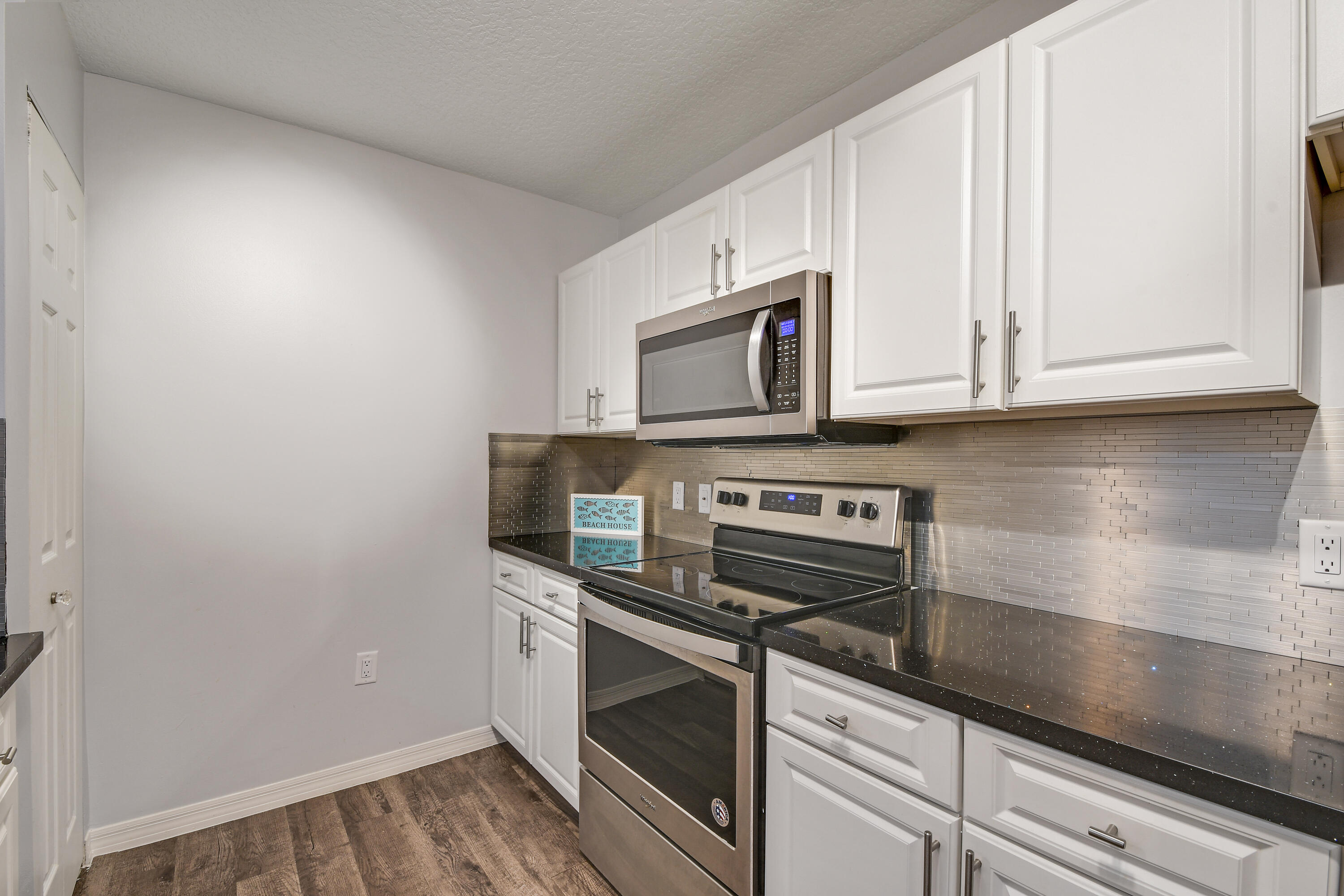 1155 Main Street, Unit 214 Jupiter, FL 33458 - Photo 10 of 40 DSC_3139