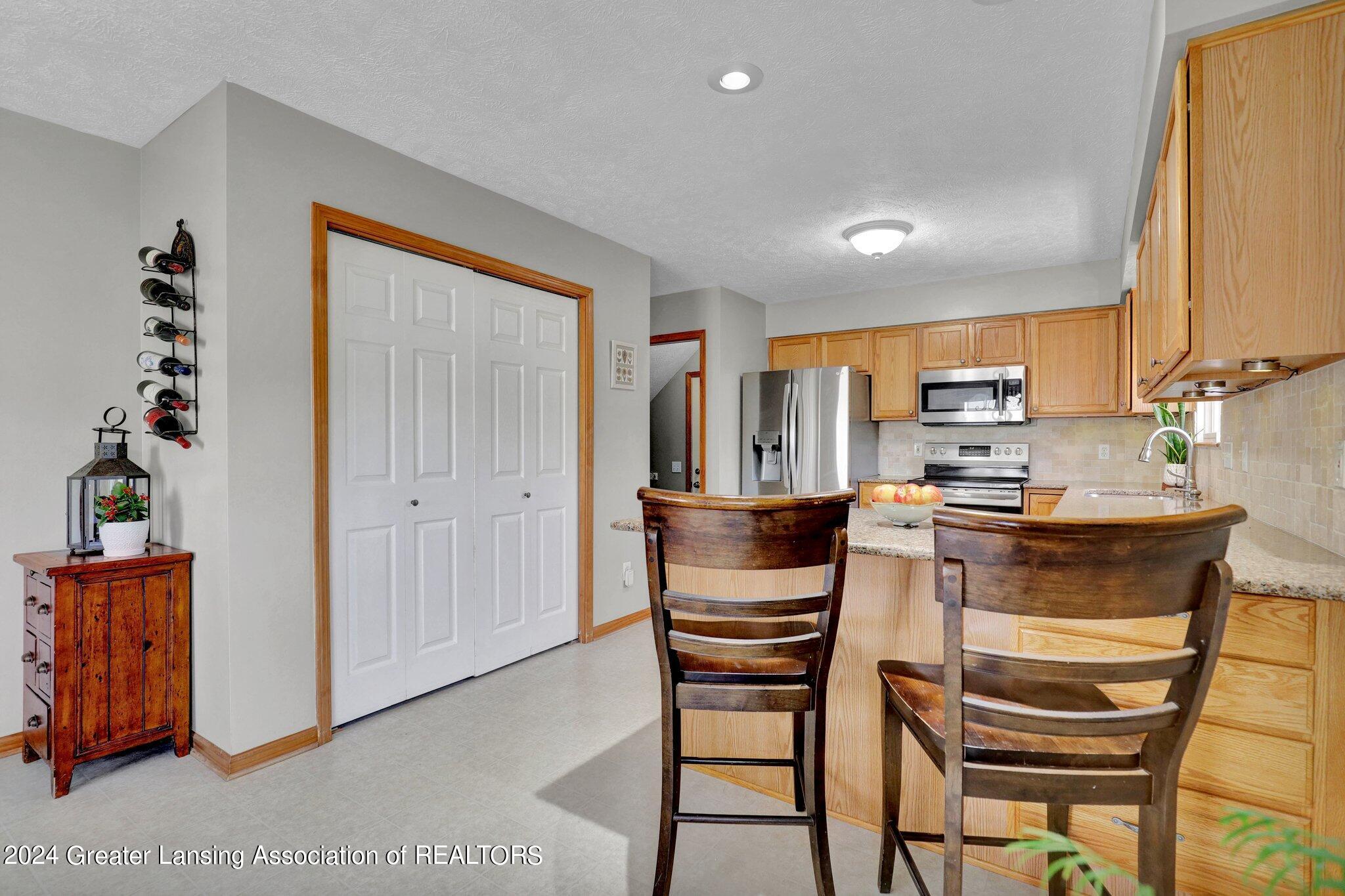 3458 Ramsgate Drive Lansing, MI 48906 - Photo 12 of 33 22-web-or-mls-Open Ended Media-23 2