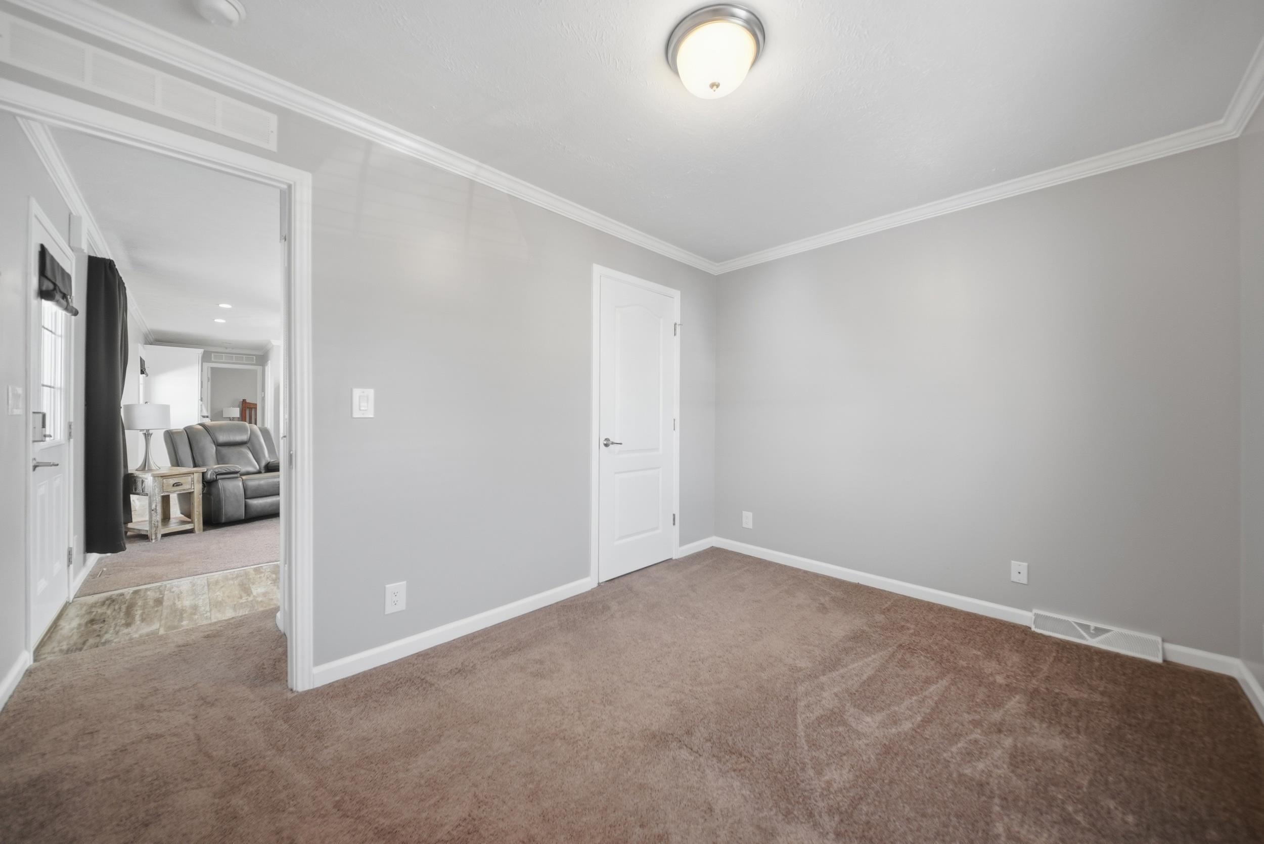 20 Amherst Road Newmarket, NH 03857 - Photo 11 of 19