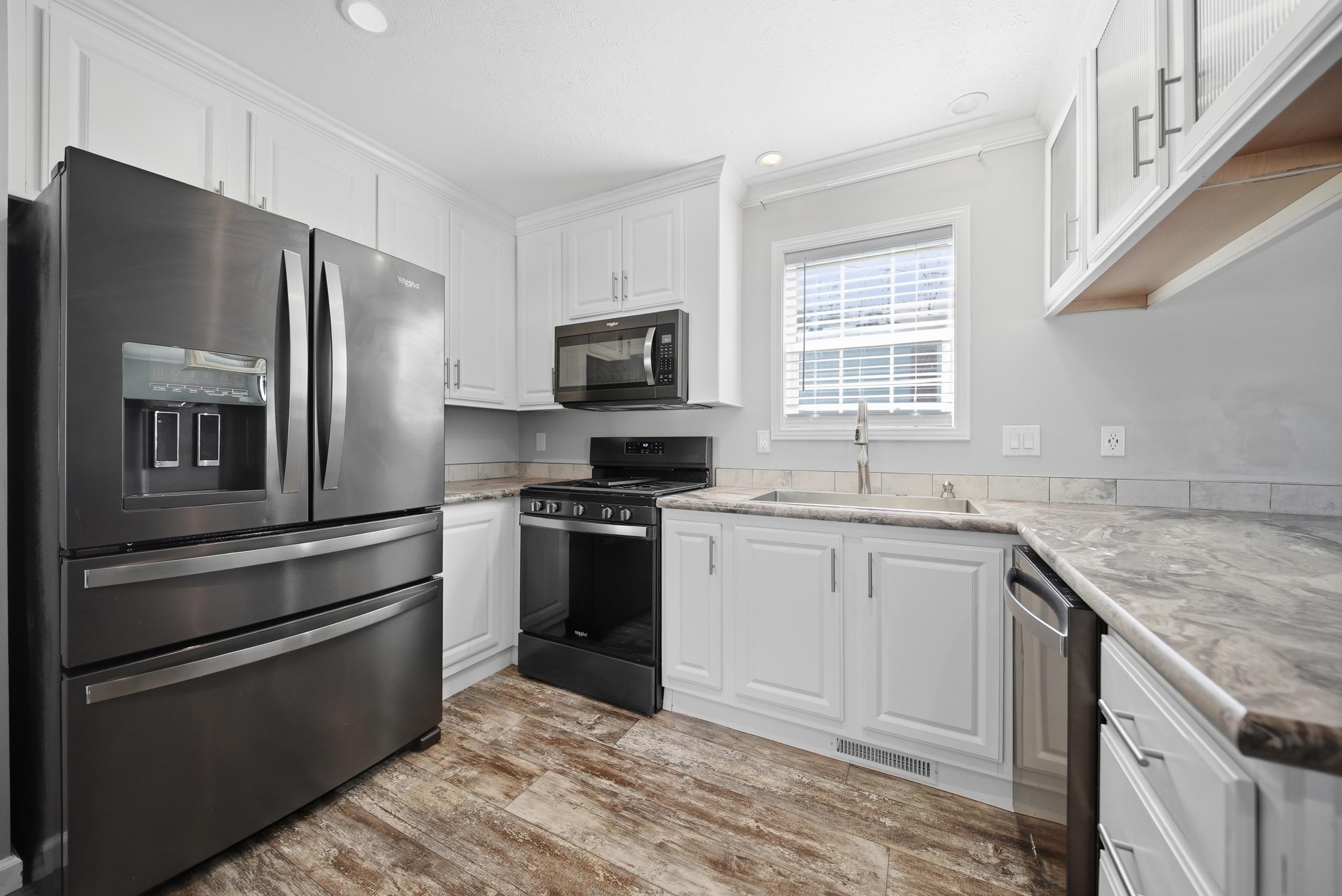 20 Amherst Road Newmarket, NH 03857 - Photo 8 of 19