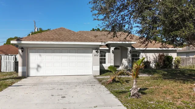 $385,000 | 1037 Southwest Paar Drive, Port St. Lucie, FL 34953