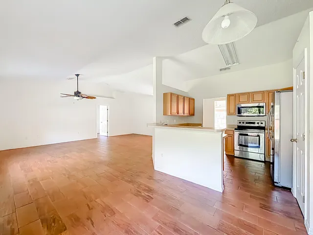 $385,000 | 1037 Southwest Paar Drive, Port St. Lucie, FL 34953