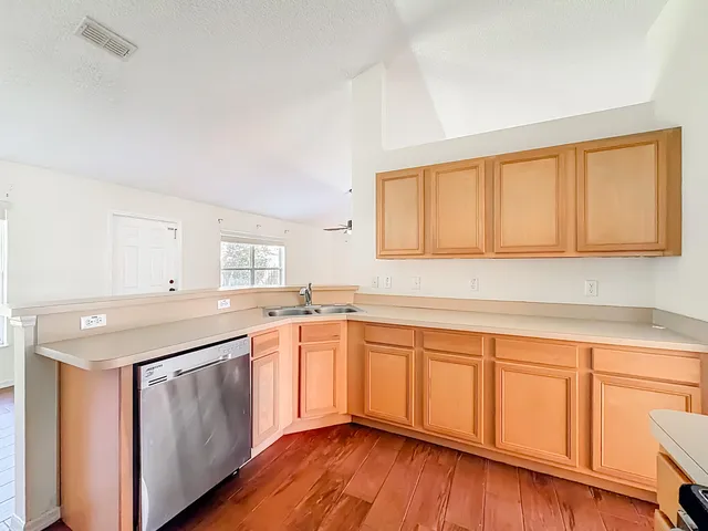 $385,000 | 1037 Southwest Paar Drive, Port St. Lucie, FL 34953