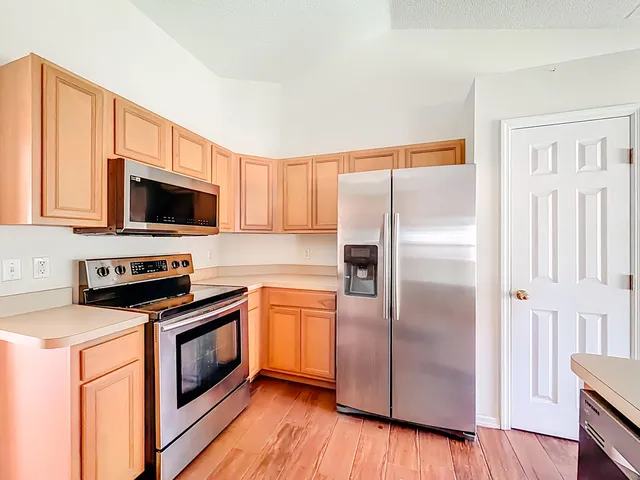 $385,000 | 1037 Southwest Paar Drive, Port St. Lucie, FL 34953