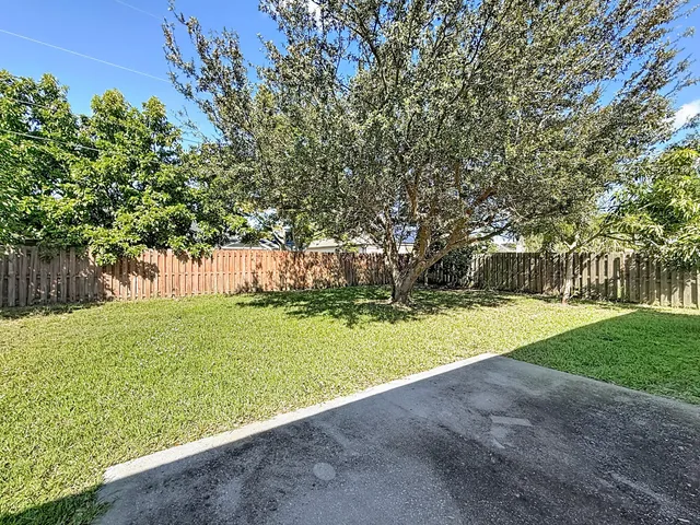 $385,000 | 1037 Southwest Paar Drive, Port St. Lucie, FL 34953