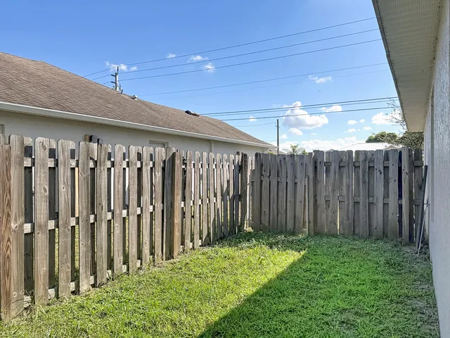 $385,000 | 1037 Southwest Paar Drive, Port St. Lucie, FL 34953