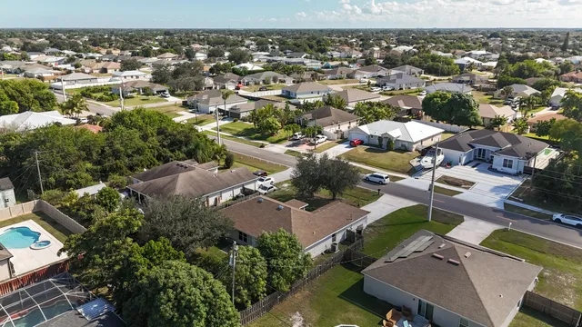 $385,000 | 1037 Southwest Paar Drive, Port St. Lucie, FL 34953