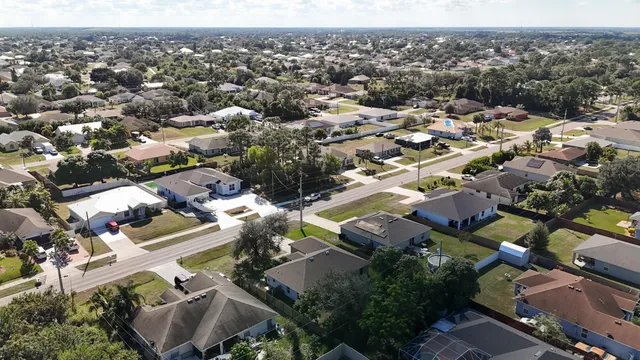 $385,000 | 1037 Southwest Paar Drive, Port St. Lucie, FL 34953