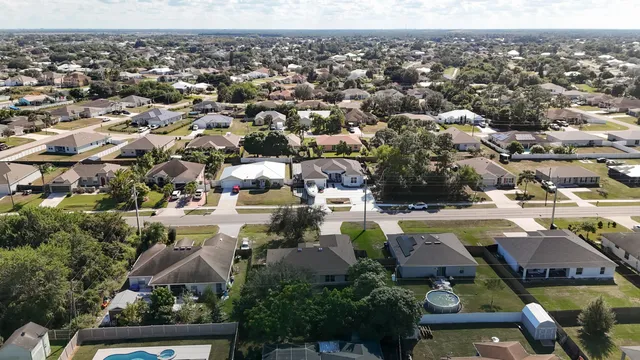 $385,000 | 1037 Southwest Paar Drive, Port St. Lucie, FL 34953