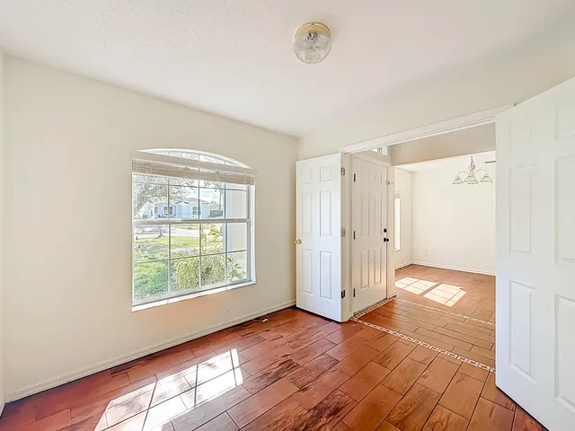 $385,000 | 1037 Southwest Paar Drive, Port St. Lucie, FL 34953