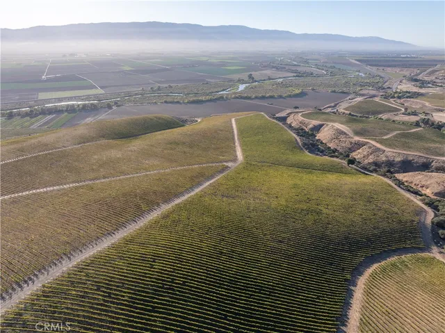 a view of a tennis court