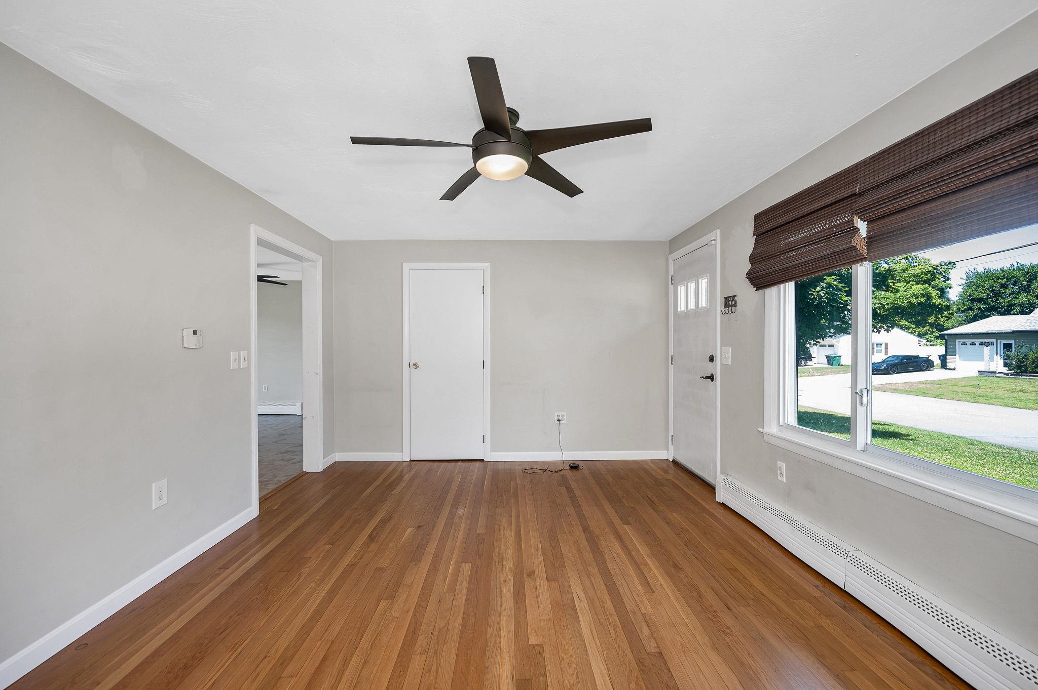7 Raleigh Drive Nashua, NH 03062 - Photo 5 of 33