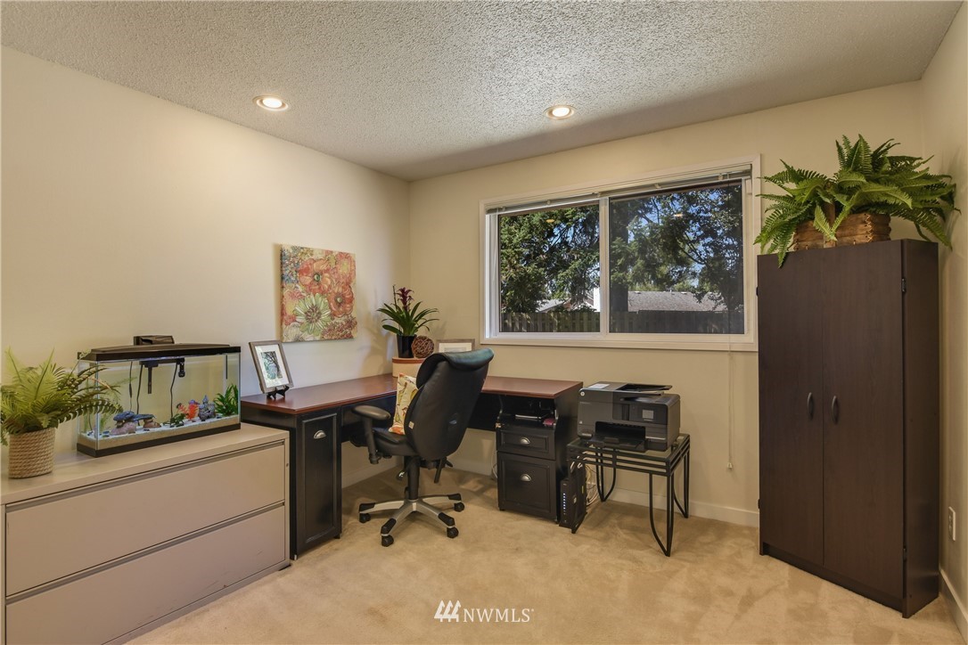 12722 Southeast 167th Place Renton, WA 98058 - Photo 14 of 24 Gallery Image 14