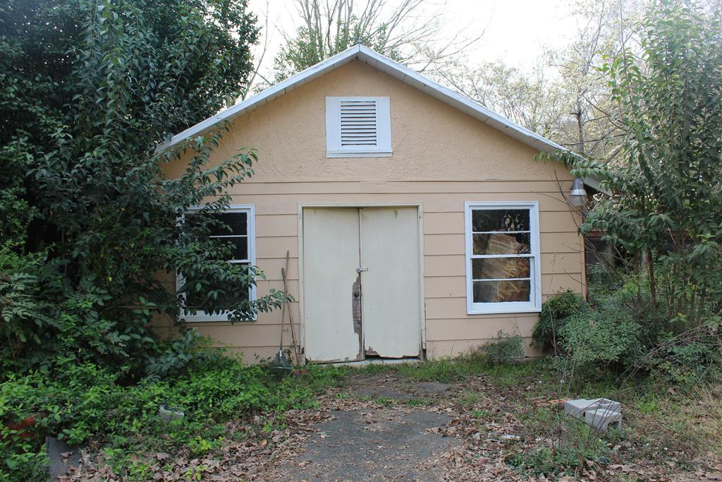 13 Meeting Street Road Edgefield, SC 29824 - Photo 19 of 37