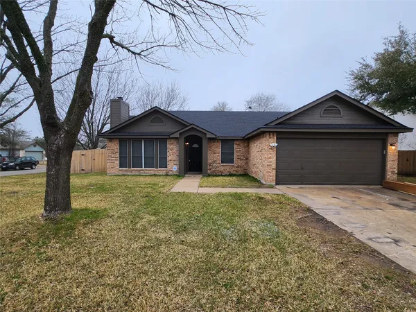 $1,950 | 201 Quail Circle, Hutto, TX 78634