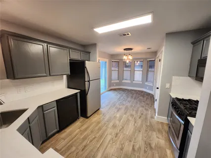 $1,950 | 201 Quail Circle, Hutto, TX 78634