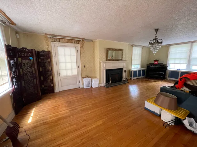 $825,000 | 31 Pearl Street, Essex Junction, VT 05452