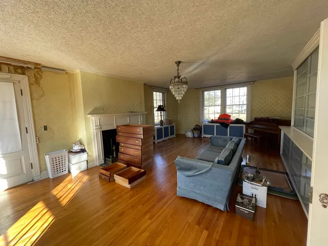 $825,000 | 31 Pearl Street, Essex Junction, VT 05452