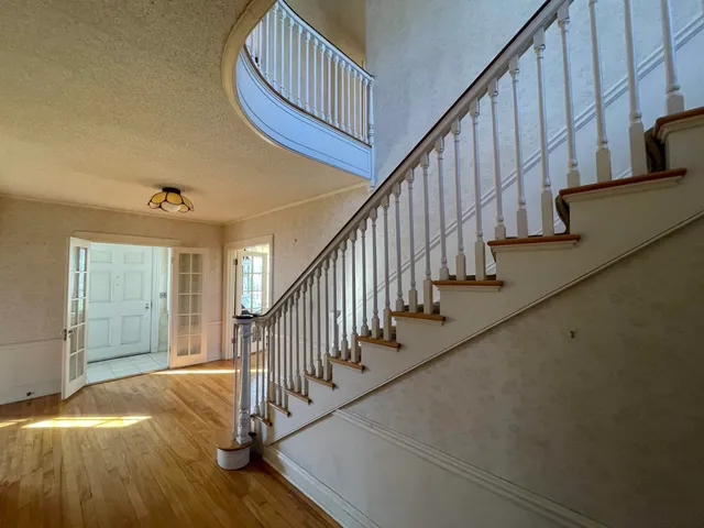 $825,000 | 31 Pearl Street, Essex Junction, VT 05452