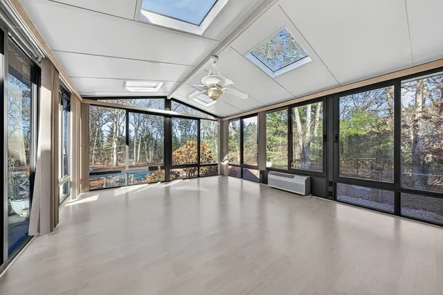 $1,595,000 | 105 Rock O'Dundee Road, Dartmouth, MA 02748